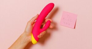 Read more about the article Sådan kan dig og din partner tænde op under jeres sexlyst